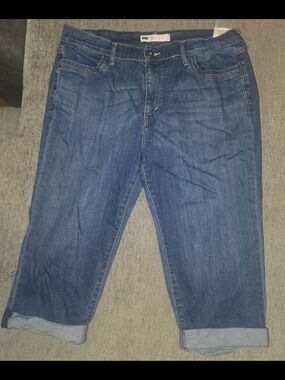 Levi's Women's Blue Denim Capri Jeans Size 14/32" Waist